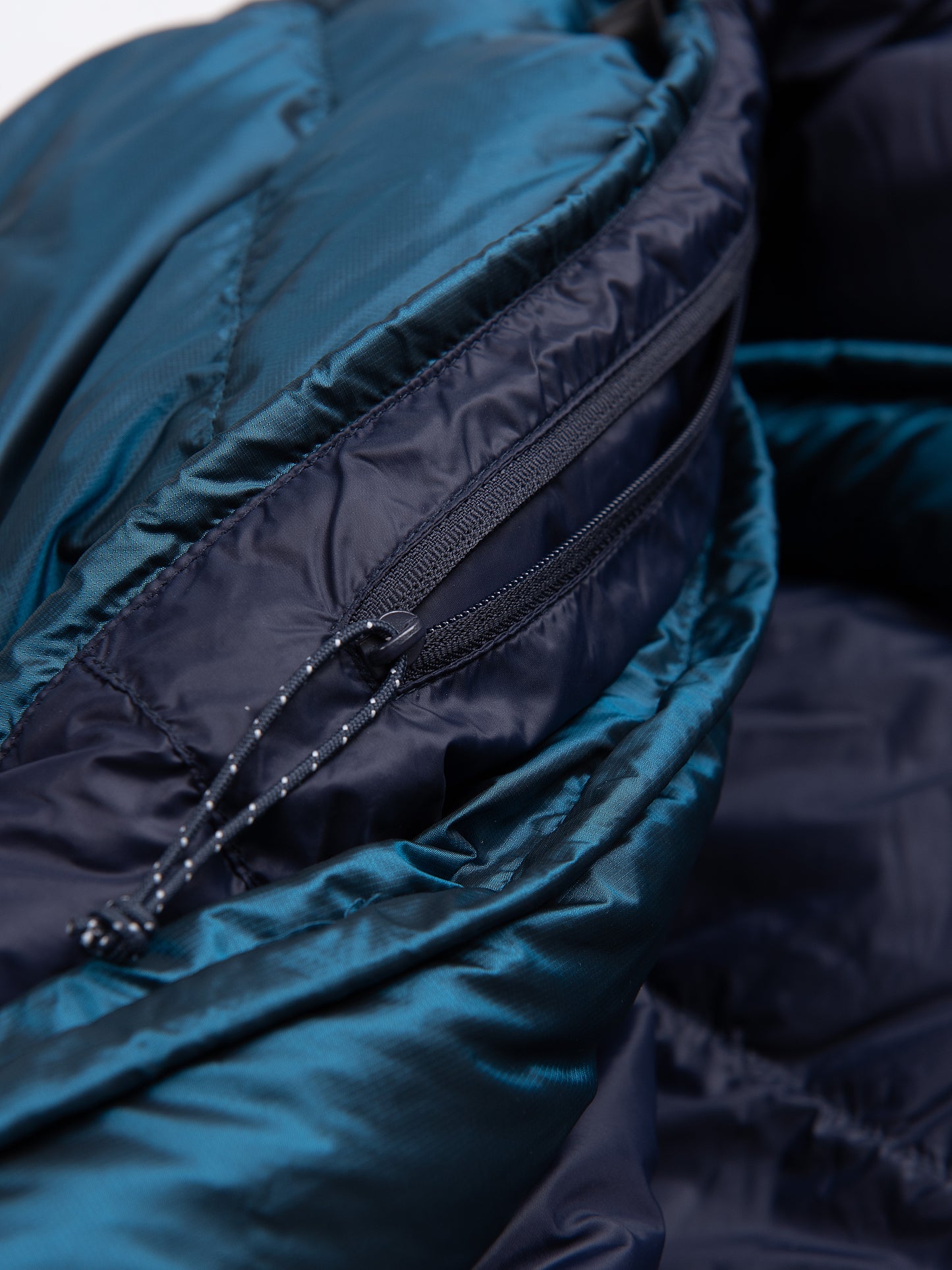 RDS DRAGO 520 MUMMY SLEEPING BAG